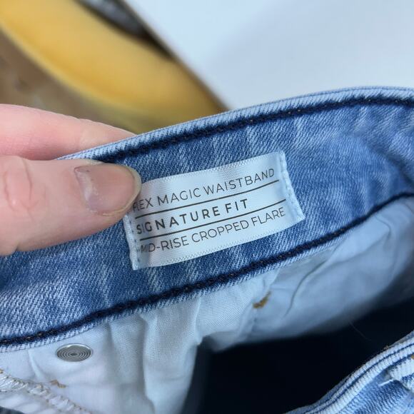 Lane Bryant Mid Rise Cropped Flare Jeans Plus Size 20 Flex Magic Waistband - Picture 6 of 6